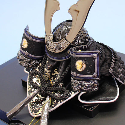 Coffret de rangement pour casque de poupée May, largeur 32 cm, compact n° 6, noir et argent