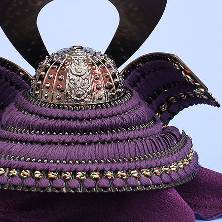 ブロンズ兜 単品　後ろから